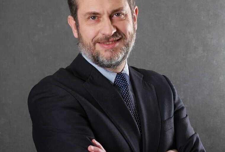 Tornados y nuevos riesgos por Benjamín Lea-Plaza